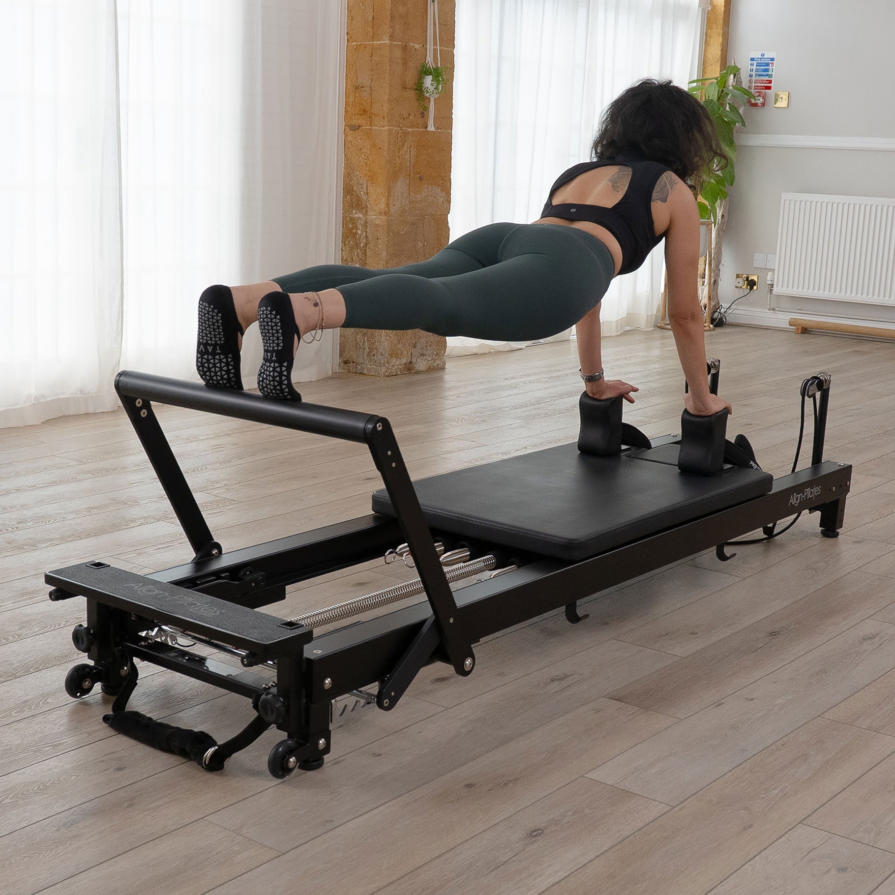 C8 Pro Pilates Reformer Noir Black T8 Fitness Asia Yoga Pilates Rehab Fitness Products