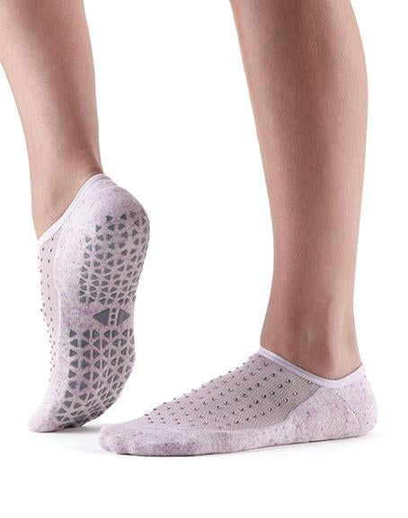 Tavi Noir Maddie Grip Socks - T8 Fitness - Asia Yoga, Pilates, Rehab,  Fitness Products