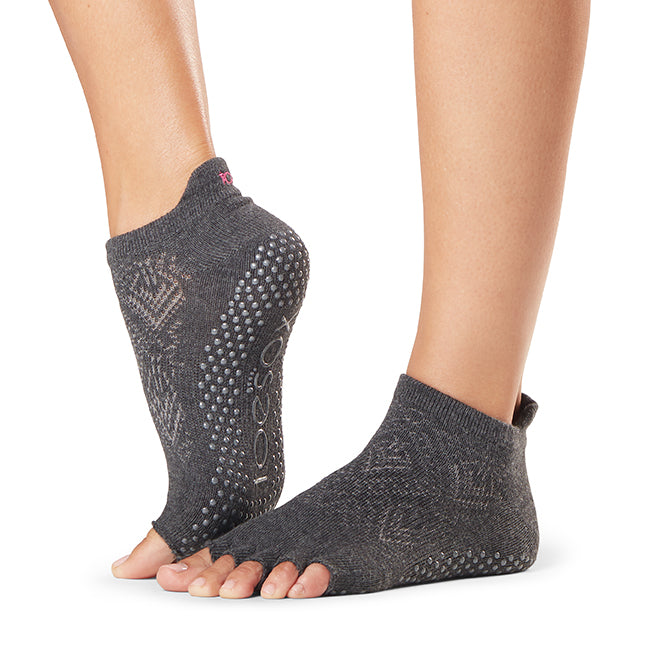 T8 Fitness SALE Section - ToeSox Tagged Full Toe - T8 Fitness - Asia  Yoga, Pilates, Rehab, Fitness Products